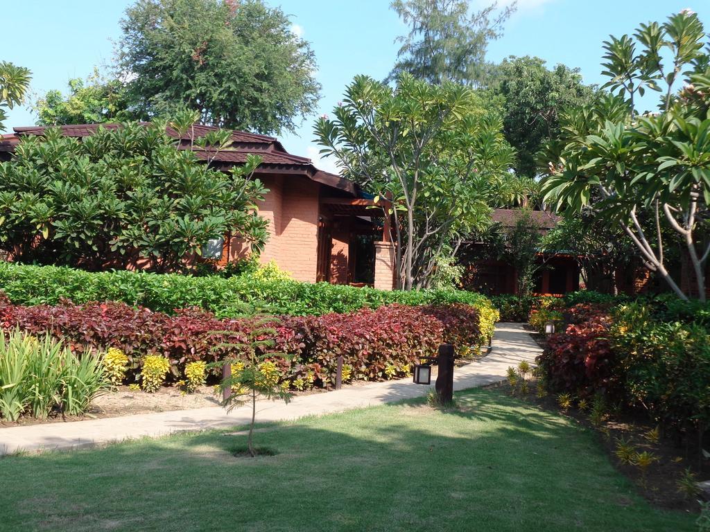 เอย์ ยาร์ ริเวอร์ วิว